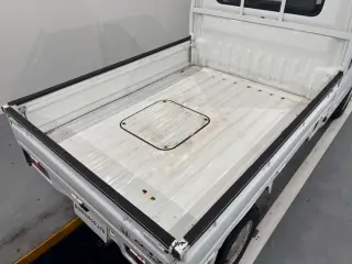 1999 Honda Acty Truck — White 4WD Kei Trucks, photo 5 of 25