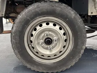 1999 Honda Acty Truck — White 4WD Kei Trucks, photo 20 of 28