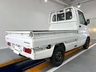 1999 Mitsubishi Minicab Truck — White 4WD Kei Trucks, photo 4 of 22