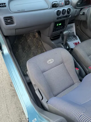 2000 Nissan March BOX — photo 7 of 14