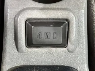 1999 Mitsubishi Minicab Truck — Red 4WD Kei Trucks, photo 12 of 27