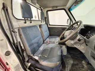 1999 Mitsubishi Minicab Truck — Red 4WD Kei Trucks, photo 8 of 27