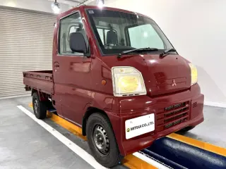 1999 Mitsubishi Minicab Truck — Red 4WD Kei Trucks, photo 1 of 27