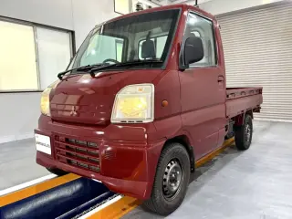 1999 Mitsubishi Minicab Truck — Red 4WD Kei Trucks, photo 2 of 27