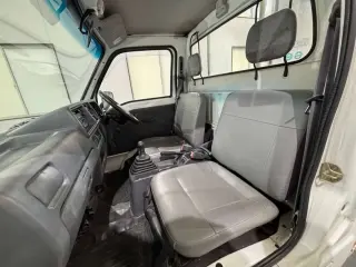 1999 Subaru Sambar Truck — White 2WD Kei Trucks, photo 12 of 26