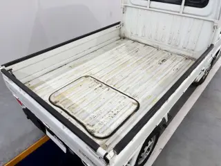 White 1999 Subaru Sambar Truck 4WD kei truck for sale, stock KTD-0819 (photo 5)