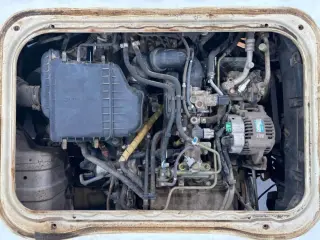 1999 Subaru Sambar Truck — White 4WD Kei Trucks, photo 8 of 28