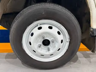 1999 Subaru Sambar Truck — White 4WD Kei Trucks, photo 19 of 28