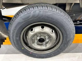 1999 Suzuki Carry Truck — White 2WD Kei Trucks, photo 15 of 25