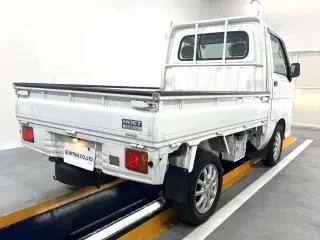 2000 Daihatsu Hijet Truck — White 2WD Kei Trucks, photo 4 of 24