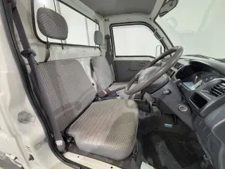 White 2000 Daihatsu Hijet Truck, Automatic, imported kei truck, stock KTD-0825 (photo 8)