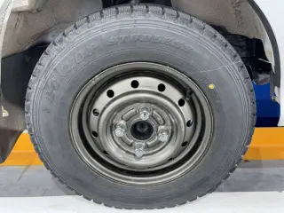 White 2000 Daihatsu Hijet Truck 2WD kei truck for sale, stock KTD-0825 (photo 13)
