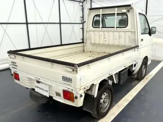 White 2000 Daihatsu Hijet Truck, 5-Speed Manual, imported kei truck, stock KTD-0829 (photo 4)
