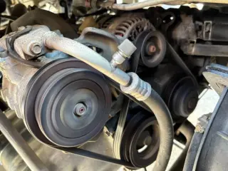 White 2000 Daihatsu Hijet Truck, 86,700 miles, EF 660 cc, stock KTD-0830 (photo 6)
