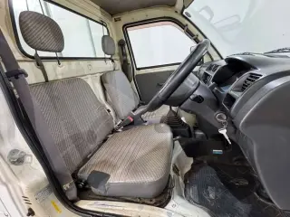 White 2000 Daihatsu Hijet Truck, 5-Speed Manual, imported kei truck, stock KTD-0830 (photo 8)
