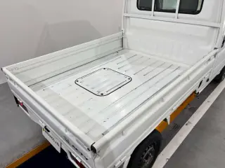 White 2000 Honda Acty Truck 2WD kei truck for sale, stock KTD-0832 (photo 5)