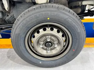 White 2000 Honda Acty Truck 2WD kei truck for sale, stock KTD-0832 (photo 17)