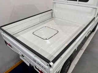 White 2000 Honda Acty Truck 2WD kei truck for sale, stock KTD-0836 (photo 5)