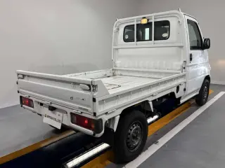 White 2000 Honda Acty Truck, 5-Speed Manual, imported kei truck, stock KTD-0837 (photo 4)