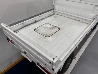 White 2000 Honda Acty Truck 2WD kei truck for sale, stock KTD-0837 (photo 5)