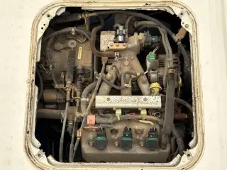 2000 Honda Acty Truck — White 4WD Kei Trucks, photo 8 of 27