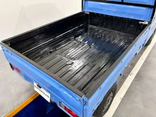 2000 Honda Acty Truck — Blue 4WD Kei Trucks, photo 5 of 27