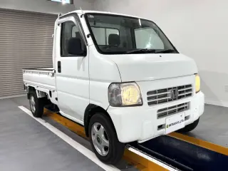 2000 Honda Acty Truck — White 4WD Kei Trucks, photo 1 of 28