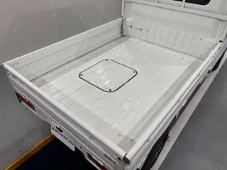 2000 Honda Acty Truck — White 4WD Kei Trucks, photo 5 of 27