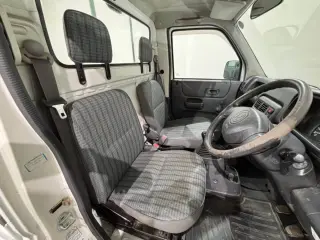 2000 Honda Acty Truck — White 4WD Kei Trucks, photo 10 of 27