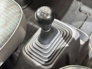 2000 Honda Acty Truck — White 4WD Kei Trucks, photo 15 of 27