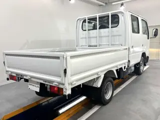 White 2000 Isuzu Elf Truck 2WD Japanese import for sale, stock KTD-0844 (photo 5)
