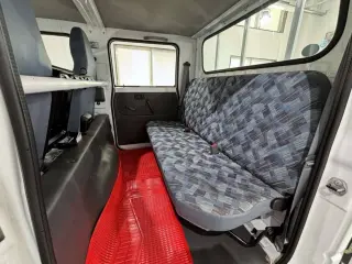 White 2000 Isuzu Elf Truck, 5-Speed Manual, imported Japanese import, stock KTD-0844 (photo 16)