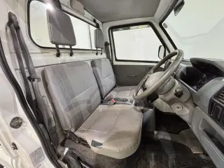 2000 Mitsubishi Minicab Truck — Beige 4WD Kei Trucks, photo 8 of 24