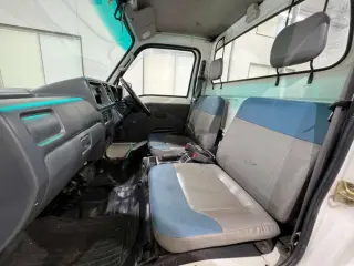 2000 Subaru Sambar Truck — White 4WD Kei Trucks, photo 11 of 29