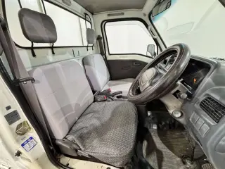 2000 Subaru Sambar Truck, Kei Truck / Mini Truck, right-hand drive Japanese import, stock KTD-0856 (photo 11)