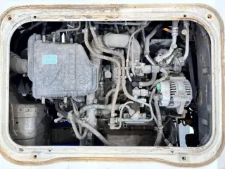 2000 Subaru Sambar Truck — White 4WD Kei Trucks, photo 8 of 27