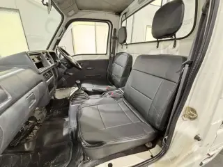 White 2000 Subaru Sambar Truck, 5-Speed Manual, imported kei truck, stock KTD-0859 (photo 12)