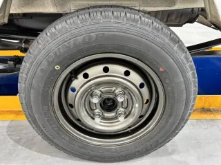 2000 Suzuki Carry Truck — White 4WD Kei Trucks, photo 16 of 25