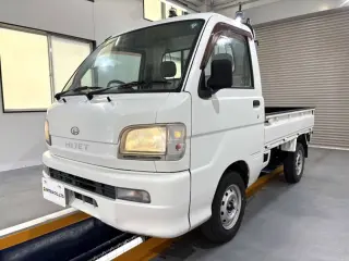 2001 Daihatsu Hijet Truck — White 4WD Kei Trucks, photo 2 of 25
