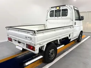 2001 Honda Acty Truck — White 4WD Kei Trucks, photo 4 of 27