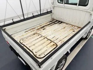 2001 Subaru Sambar Truck — White 2WD Kei Trucks, photo 5 of 27
