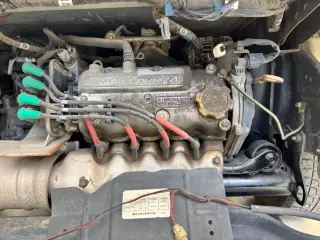 2001 Subaru Sambar Truck — White 2WD Kei Trucks, photo 7 of 27