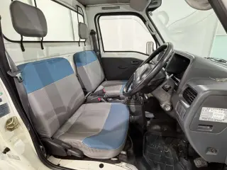 White 2001 Subaru Sambar Truck, 5-Speed Manual, imported kei truck, stock KTD-0873 (photo 8)