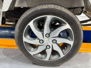 2001 Suzuki Carry Truck — Silver 2WD Kei Trucks, photo 16 of 25