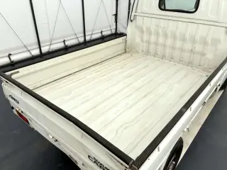 2001 Suzuki Carry Truck — White 4WD Kei Trucks, photo 5 of 26