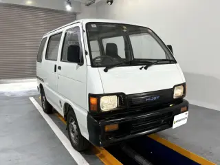 White 1993 Daihatsu Hijet Van 2WD JDM van for sale, stock KTD-0883 (photo 1)