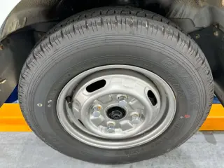 White 1993 Mitsubishi Minicab Van, 4-Speed Manual, imported JDM van, stock KTD-0886 (photo 24)