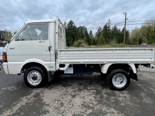 Dover White 1994 Mazda Bongo 2.2L Diesel 4WD, 2Hi-4Hi-4Lo, 5MT, Dually 1 Ton, Manual, stock KTD-0890 (photo 4)