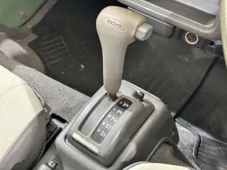 1995 Subaru Sambar Van Classic — Green 2WD JDM Vans, photo 15 of 34