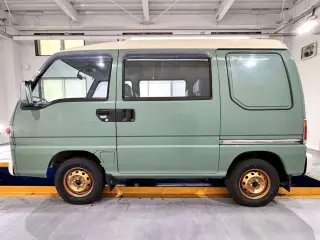 1995 Subaru Sambar Van Classic — Green 2WD JDM Vans, photo 3 of 34